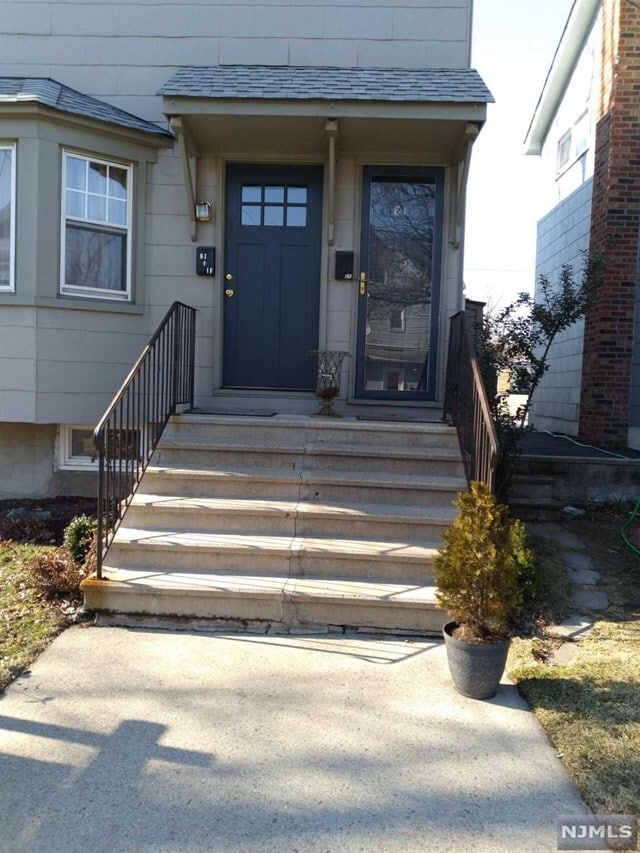 81 Mountainview Boulevard Room for Rent in Wayne, NJ