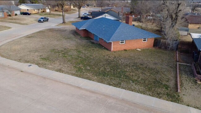 Foto del edificio - 5 Bedroom Rent to Own Home Available!