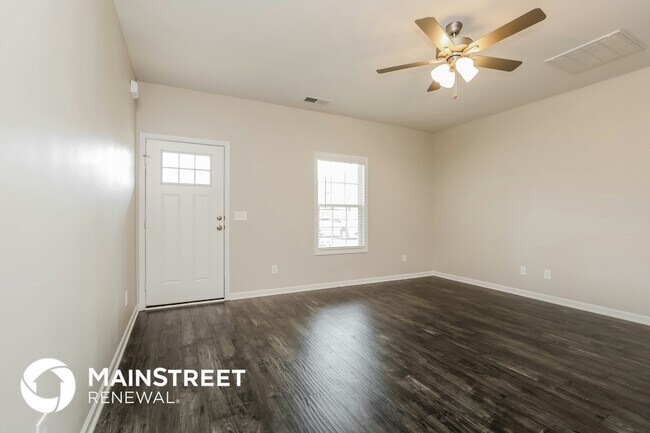 Building Photo - 735 Mitscher Dr