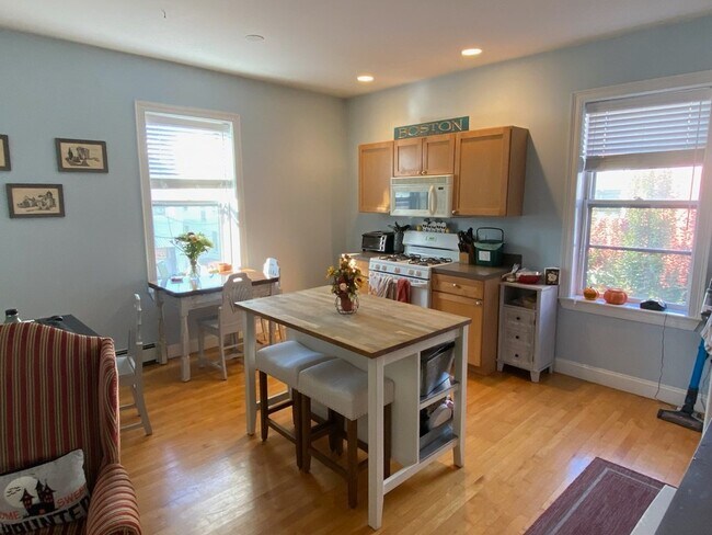 Foto del edificio - 1218 Cambridge St