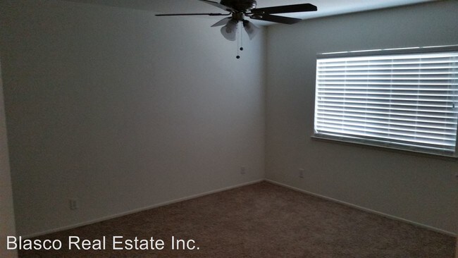 Building Photo - 3 br, 2 bath House - 3925 Yellowstone Cir