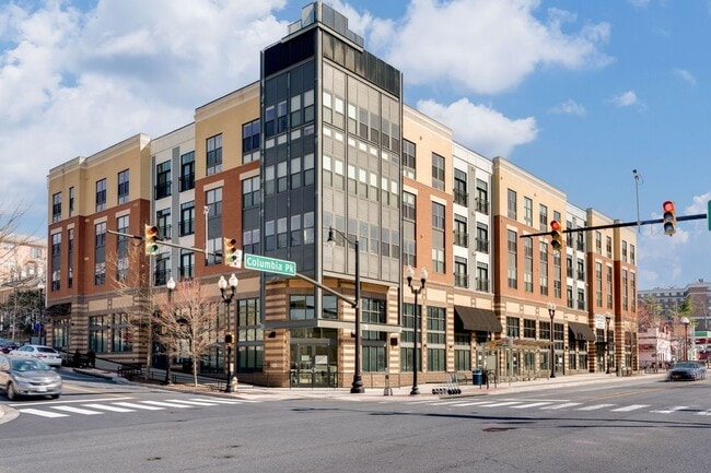 Building Photo - 989 S Buchanan St