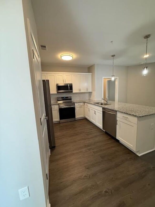 Building Photo - Special Offer! ONE MONTH FREE with a 12 month lease!!!