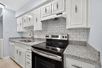 Building Photo - 9303 Hammerly Blvd