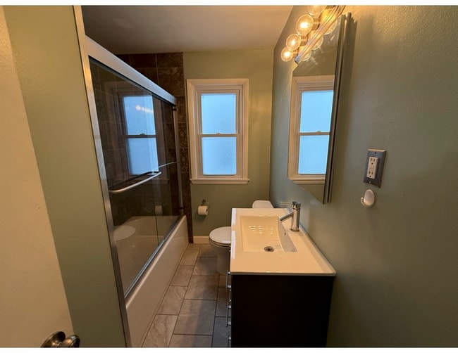 Foto del edificio - 1520 Woodrow Ave