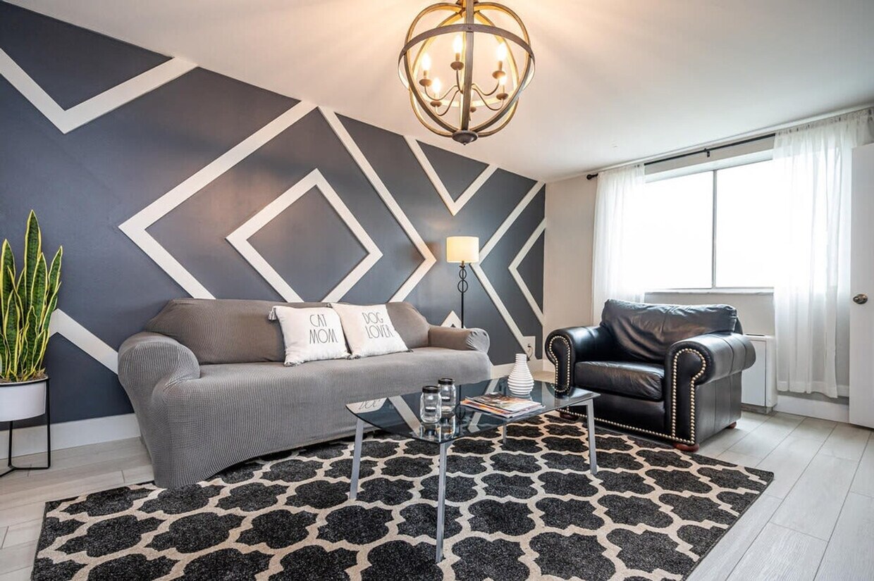 Foto principal - 215 Piedmont Ave NE