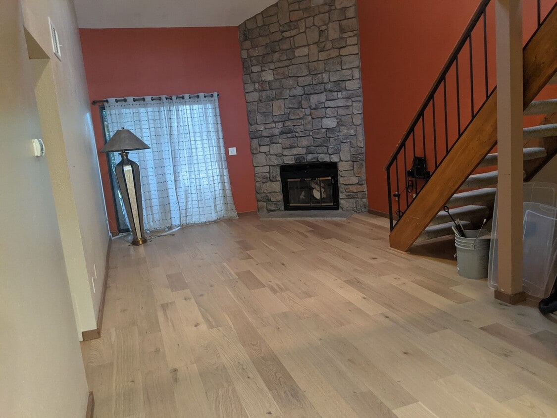 Primary Photo - 316 Wright St