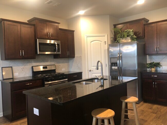 Foto del edificio - 39375 Legacy Oaks Ln