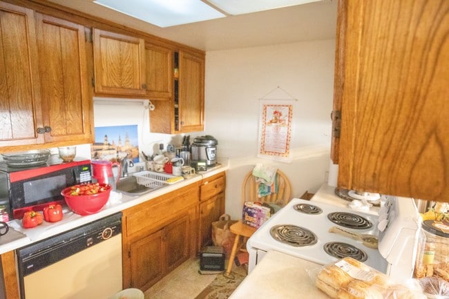 Interior Photo - 10843-10845 Segovia Way