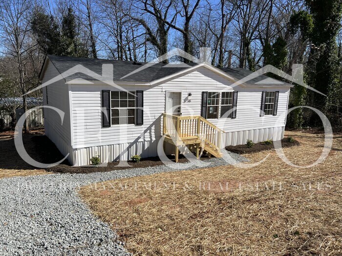 Primary Photo - 145 Temple St