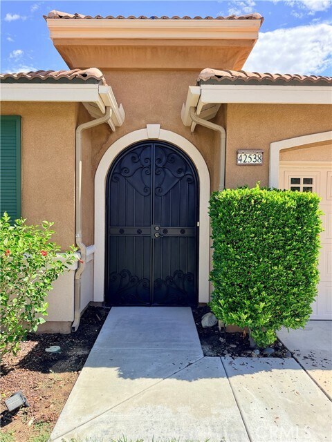 Foto del edificio - 42538 Bradshaw Dr