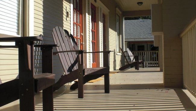 Building Photo - 909 Haines Avenue Apt C
