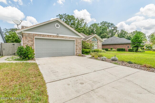 Foto del edificio - 8621 Goodbys Trace Dr