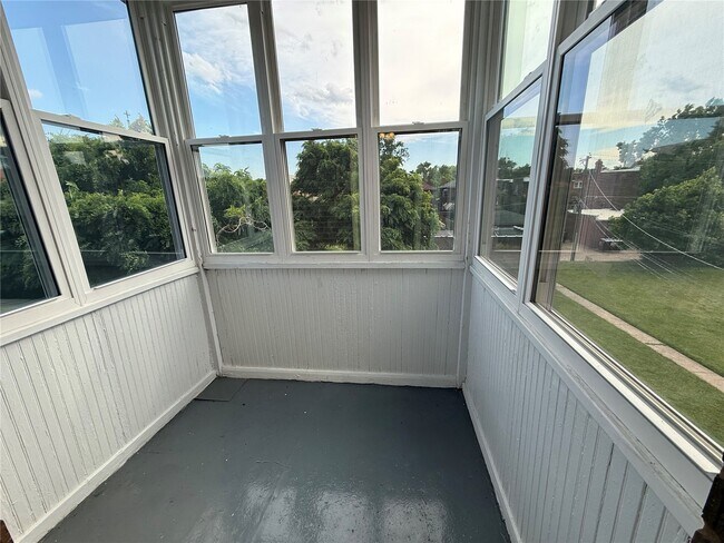 Foto del edificio - 3954 Dover Pl