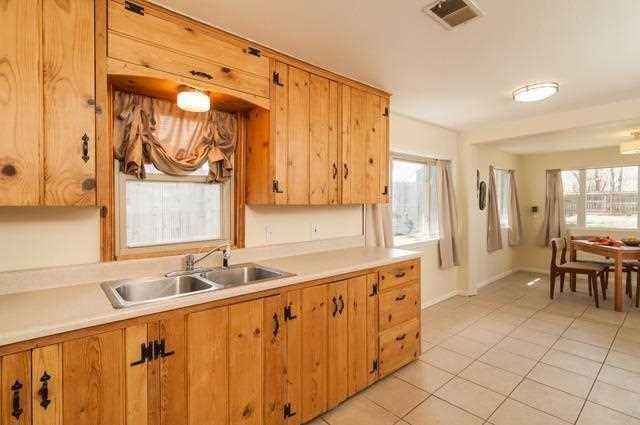 Building Photo - 3 BEDROOM, 1 BATH, 2 CAR-GARAGE HOME ON LA...
