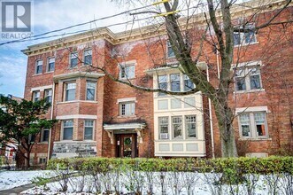 Building Photo - 5-5 Lonsdale Rd