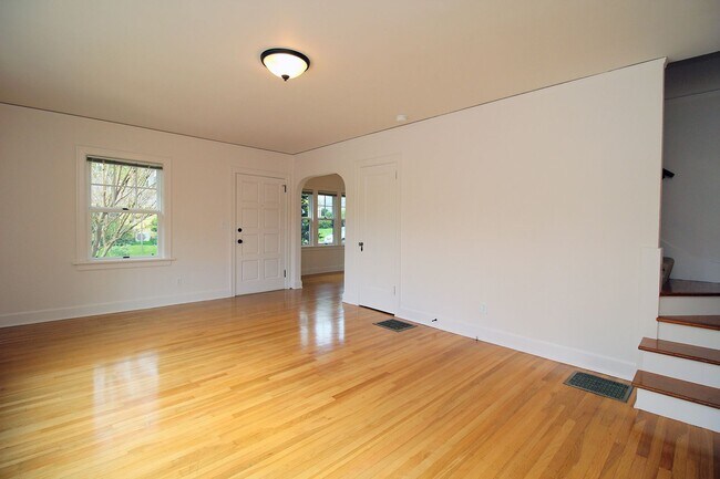 Foto del edificio - 2703 NW Raleigh St