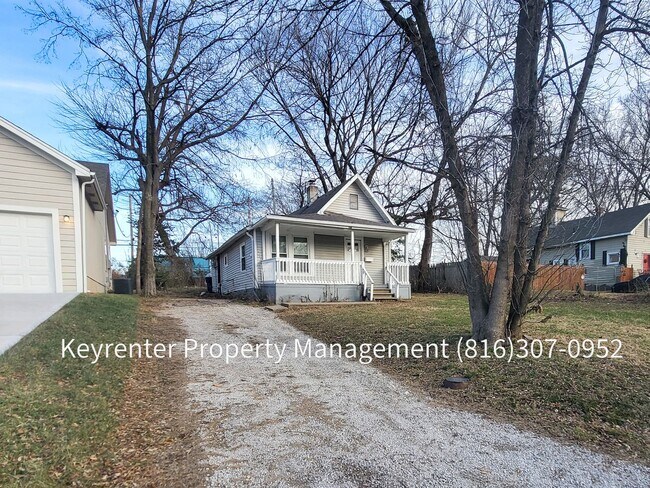 Foto del edificio - 2 Bed 1 Bath ready to rent!