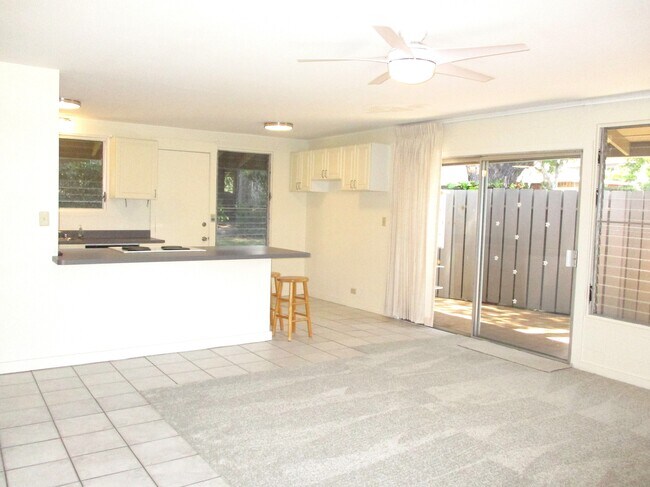 Foto del edificio - 4940 Kilauea Ave