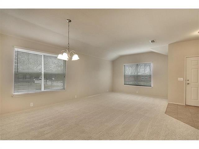 Foto del edificio - 276 Salmon Lake Dr