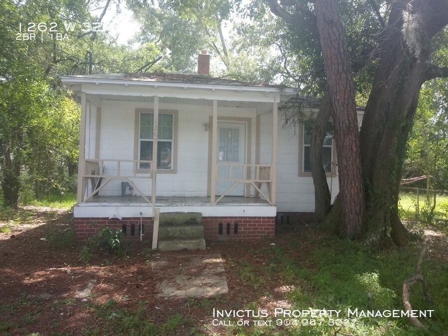 Primary Photo - 1262 w 32nd