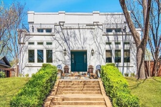 Building Photo - 5909 Goliad Ave