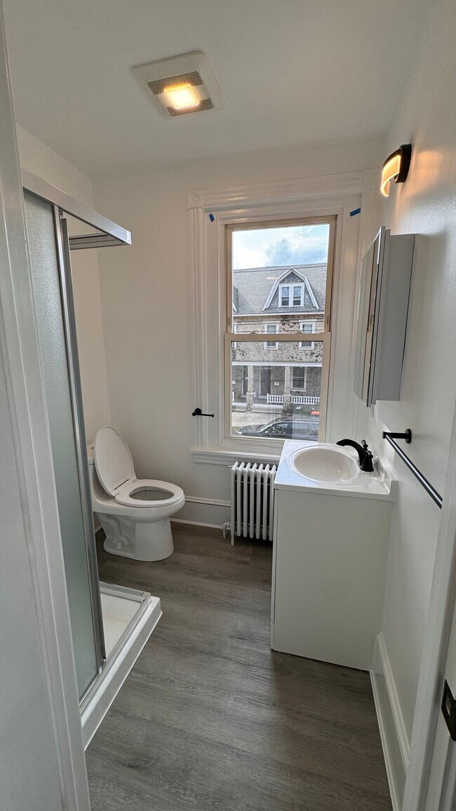 Foto del edificio - 208 Bridge St