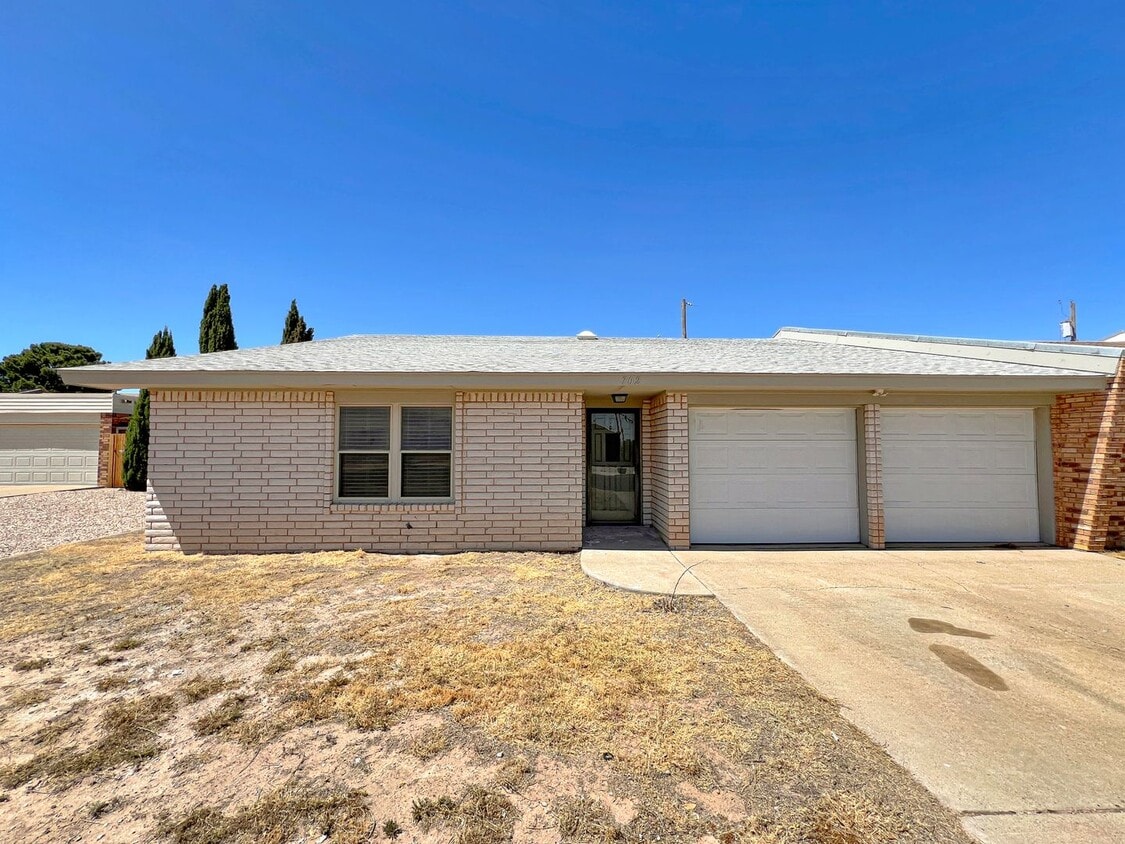 702 E Aspen St, Hobbs, NM 88240 House Rental in Hobbs, NM