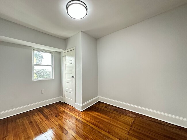 Foto del edificio - 238 N Edgewood St
