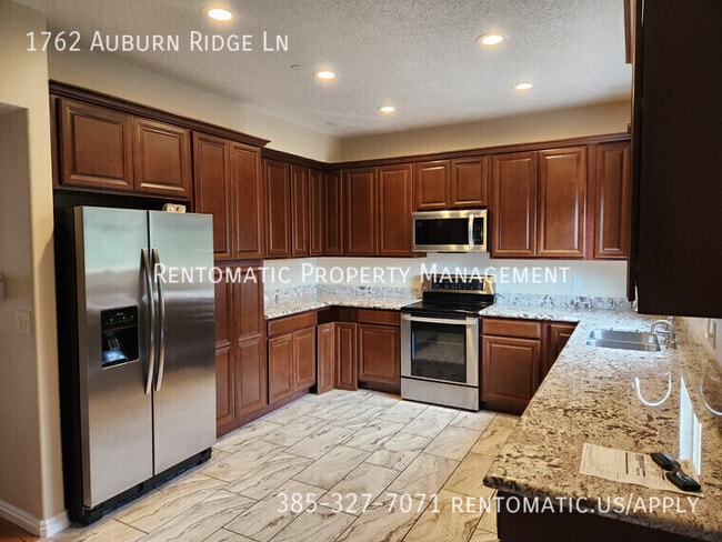 Foto del edificio - 1762 Auburn Ridge Ln