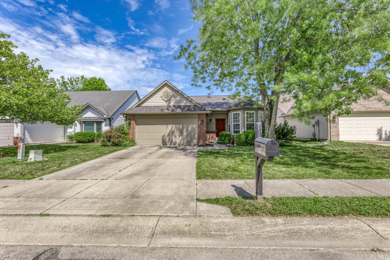 11323 Harrington Ln, Fishers, IN 46038 House Rental in Fishers, IN