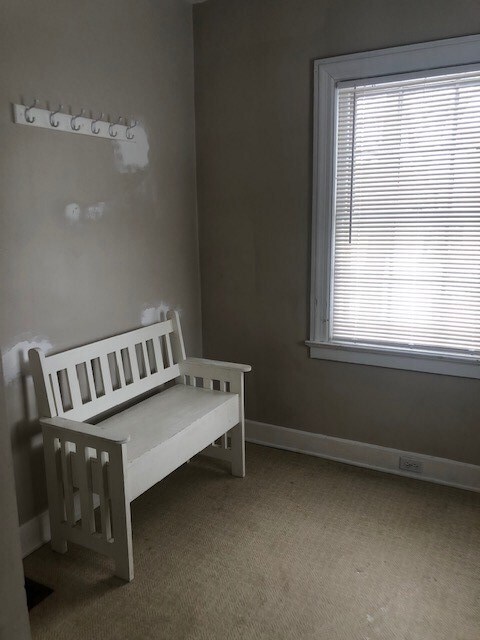 Foto del edificio - 1725 W Water St