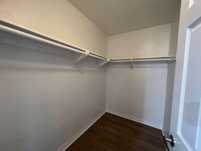 Building Photo - 1 bedroom 1 bathroom La Habra Condo