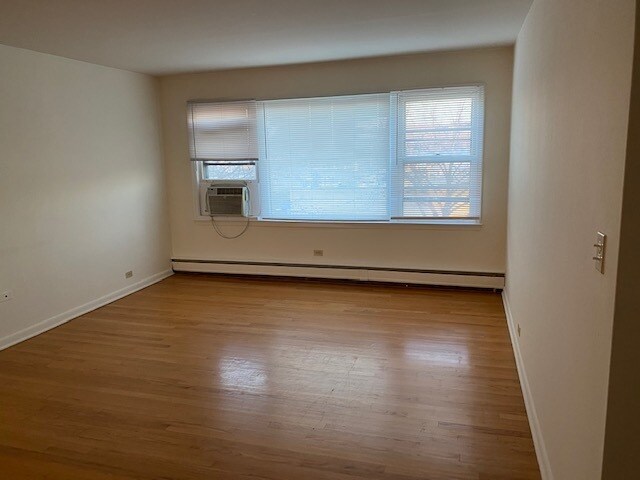 Building Photo - 9200 Kilpatrick Ave