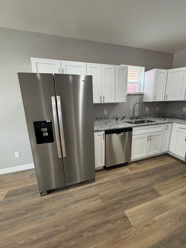 Foto del edificio - 1829 Montcalm St