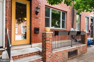 Building Photo - 751 S Marvine St