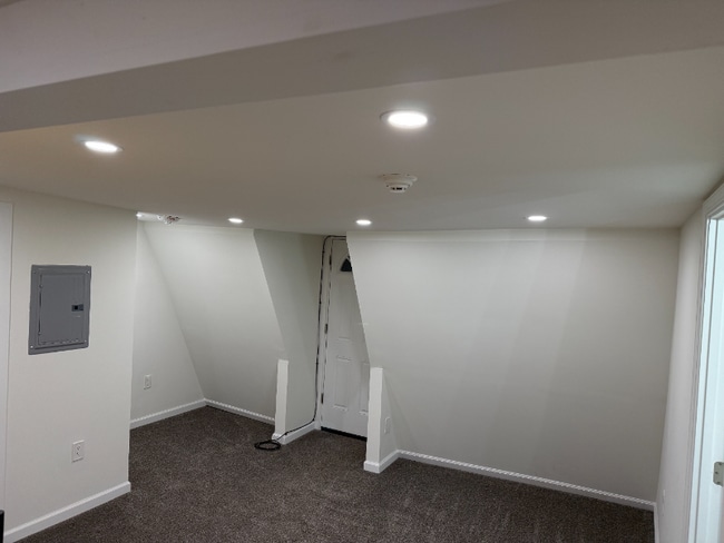 Foto del edificio - 205 N Furnace St