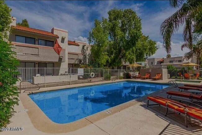 Foto del edificio - 885 N Granite Reef Rd