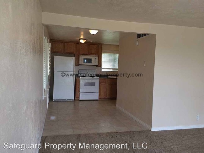 Building Photo - 3 br, 1 bath House - 736 East 9990 South