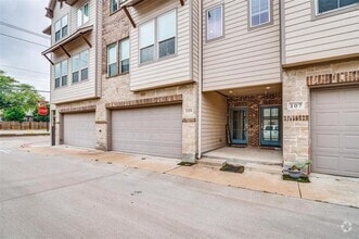 Building Photo - 109 Sumac St