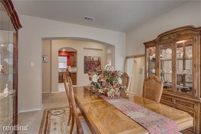 Building Photo - 5 br, 3 bath House - 8640 Corral Circle