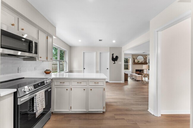 Foto del edificio - 10722 Glenway Dr