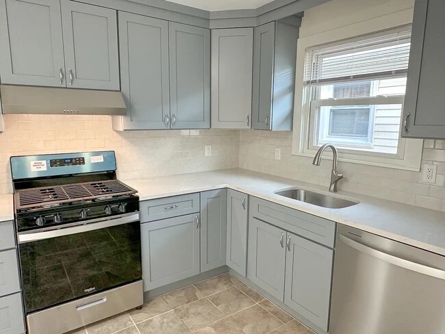 Foto del edificio - 76 Front St