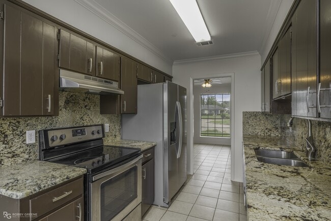 Foto del edificio - 3533 Hastings Pl