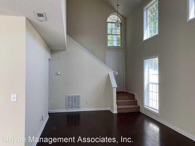 Building Photo - 3 br, 2.5 bath House - 5409 Sorrell Crossing