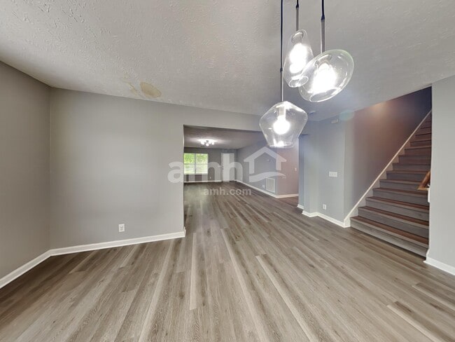 Building Photo - 3628 Coles Branch Dr
