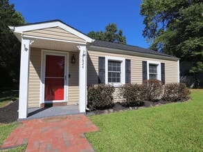 Building Photo - 9624 Telstar Dr