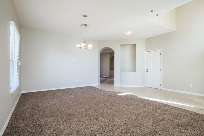 Building Photo - 184 Aurelia Ct