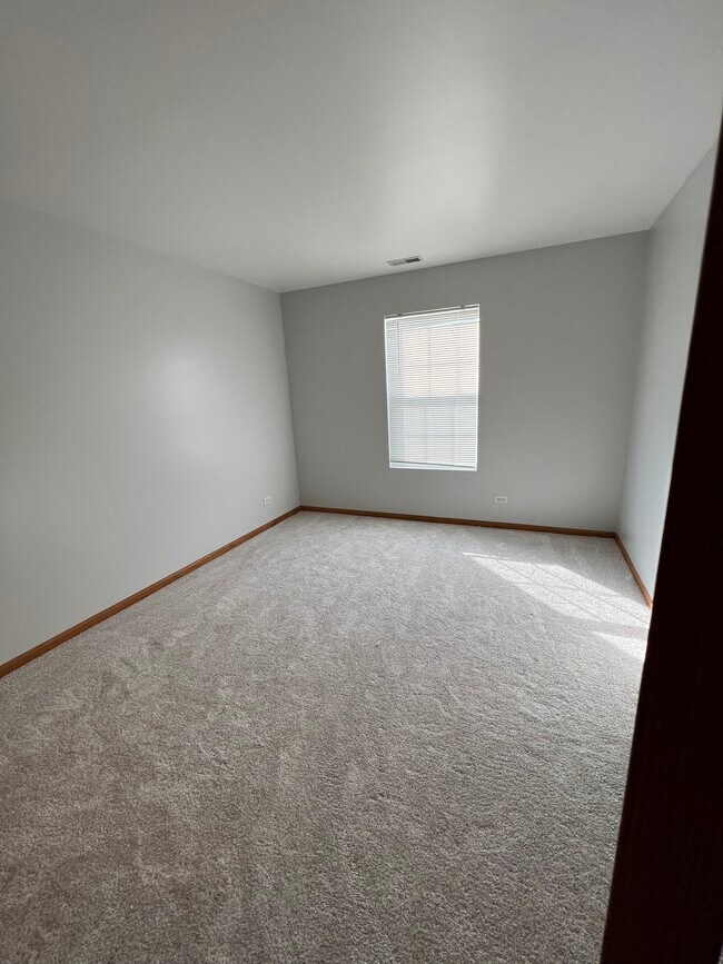 Foto del edificio - 1470 Millbrook Dr