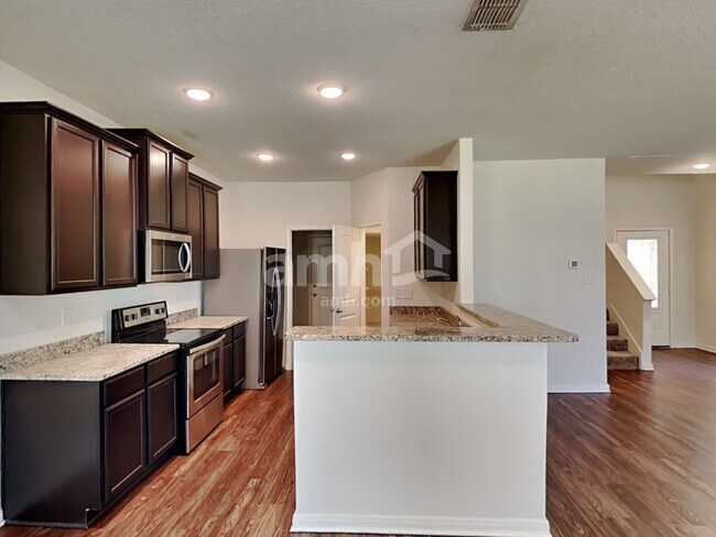 Foto del edificio - 7931 Bluewater Cove